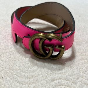 Non authentic child’s Gucci belt